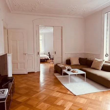 Elegant In Seefeld - Walk To & Zurich