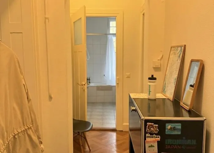 Elegant In Seefeld - Walk To & Apartment