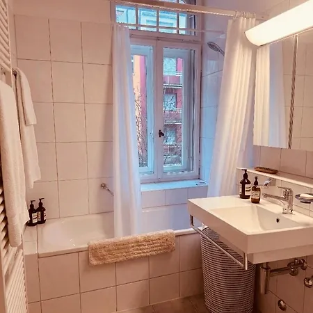 Elegant In Seefeld - Walk To & Apartamento *