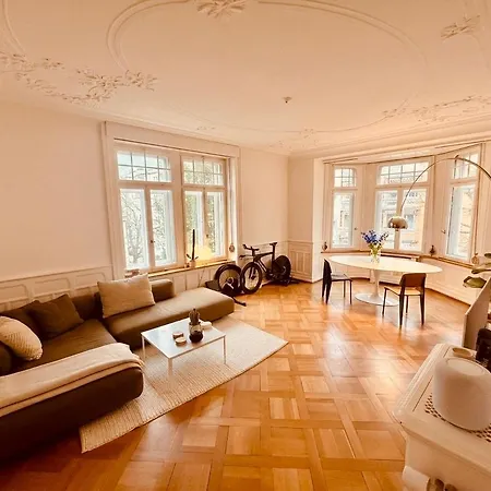 Elegant In Seefeld - Walk To & Zurich